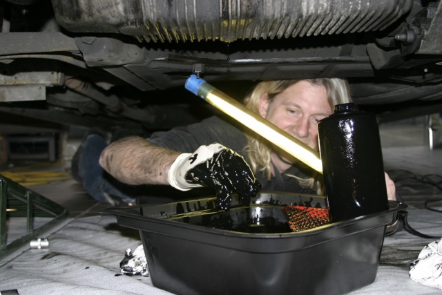 Vw T4 von waldi Ein- und Umbauten - Bild oelwechsel.jpg