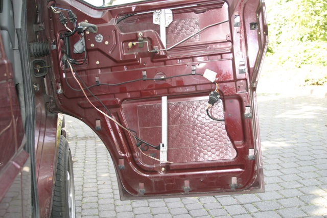 Vw T4 von waldi Ein- und Umbauten - Bild sound013.jpg