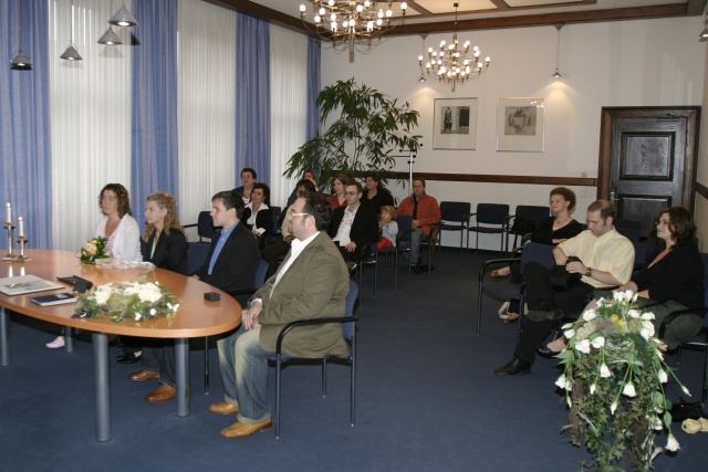 Standesamtliche Hochzeit von Sabrina und Peter - Bild IB_070810_021.jpg