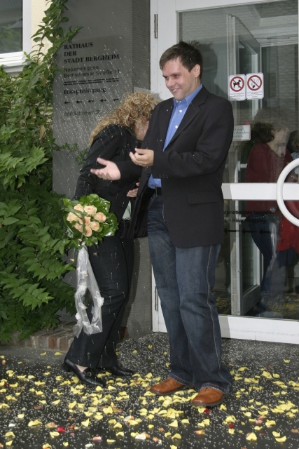 Standesamtliche Hochzeit von Sabrina und Peter - Bild IB_070810_097.jpg