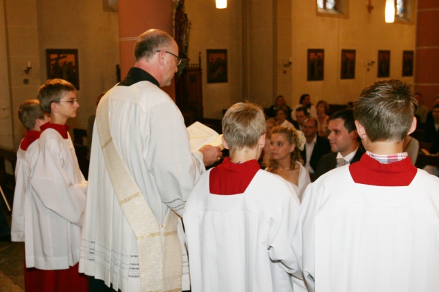 Kirchliche Hochzeit von Peter und Sabrina - Bild IB_070818_0071.jpg