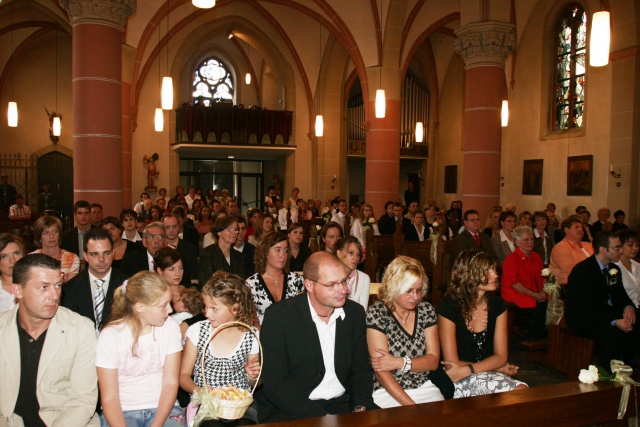 Kirchliche Hochzeit von Peter und Sabrina - Bild IB_070818_0107.jpg