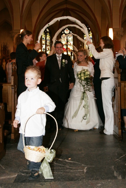 Kirchliche Hochzeit von Peter und Sabrina - Bild IB_070818_0145.jpg