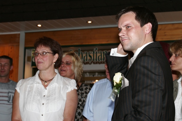 Kirchliche Hochzeit von Peter und Sabrina - Bild IB_070818_0879.jpg