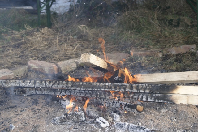 Gl�hweintrinken am Lagerfeuer - Bild IMG_9536.jpg